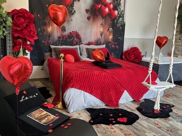 love-room-nantes-lit-coeur